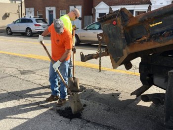 Pot Hole Filling Underway in Huntington Pot Hole Filling Underway in Huntington